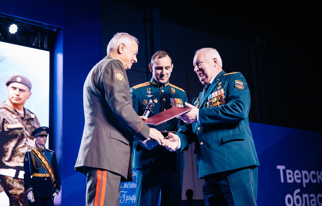 15 ноября, в День призывника в России и в преддверии Дня ракетных войск и артиллерии, который будет отмечаться 19 ноября, в Твери прошло торжественное мероприятие, посвященное 33-й годовщине со дня образования 79-й... 15 ноября, в День призывника в России и в преддверии Дня ракетных войск и артиллерии, который будет отмечаться 19 ноября, в Твери прошло торжественное мероприятие, посвященное 33-й годовщине со дня образования 79-й...