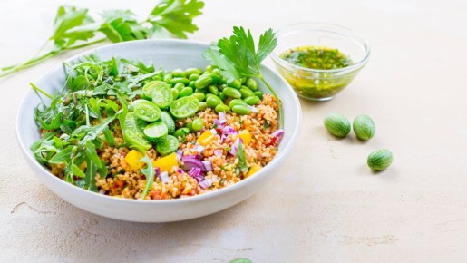 Этот салат-пятимитку в семье Симоньян сметают махом: продукты покупать не придется