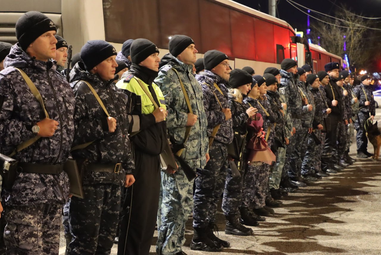 Тверские полицейские вернулись из служебной командировки на Северный Кавказ Тверские полицейские вернулись из служебной командировки на Северный Кавказ