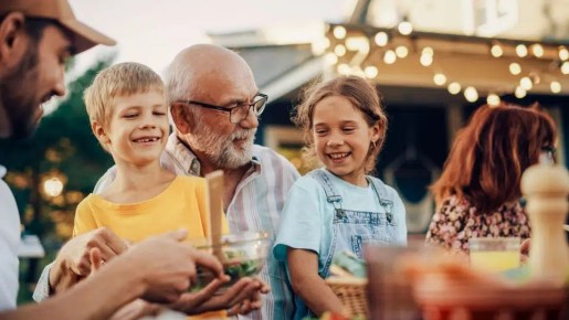 Сделки с близкими: как избежать подводных камней при покупке жилья у родственников