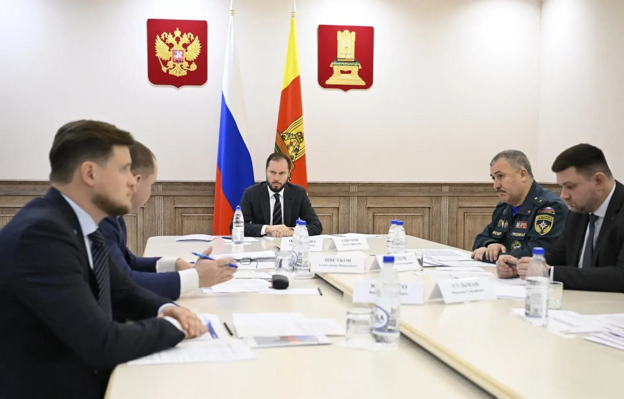 17 ноября временно исполняющий обязанности Губернатора Тверской области Виталий Королев провел совещание по вопросам деятельности электросетевых организаций Верхневолжья