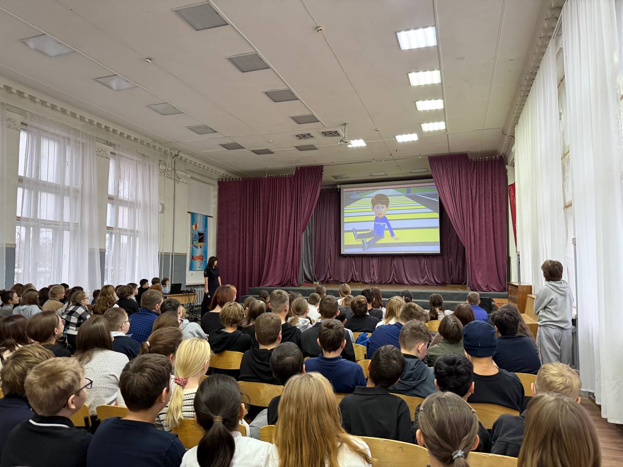 «Снег и дождь – время быть внимательнее на дороге!» «Снег и дождь – время быть внимательнее на дороге!»