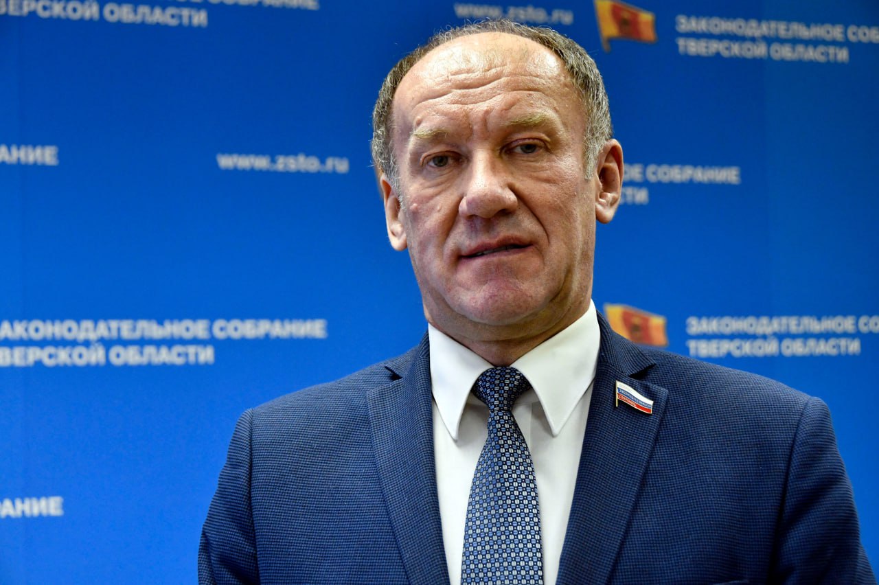 Федеральный законопроект, по которому Тверская область наряду с ещё пятью субъектами РФ становится новой участницей эксперимента по расширению доступности среднего профессионального образования, внесён в Государственную Думу... Федеральный законопроект, по которому Тверская область наряду с ещё пятью субъектами РФ становится новой участницей эксперимента по расширению доступности среднего профессионального образования, внесён в Государственную Думу...