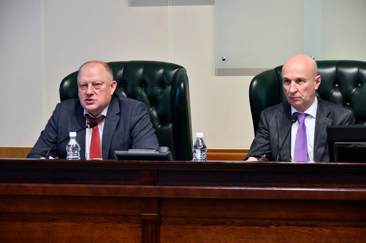 19 ноября в областном парламенте состоялись публичные слушания по проекту закона «Об областном бюджете Тверской области на 2026 год и на плановый период 2027 и 2028 гг» и прогнозу социально-экономического развития региона на... 19 ноября в областном парламенте состоялись публичные слушания по проекту закона «Об областном бюджете Тверской области на 2026 год и на плановый период 2027 и 2028 гг» и прогнозу социально-экономического развития региона на...