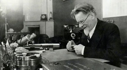    . , 19 ,  150        ,  ,         