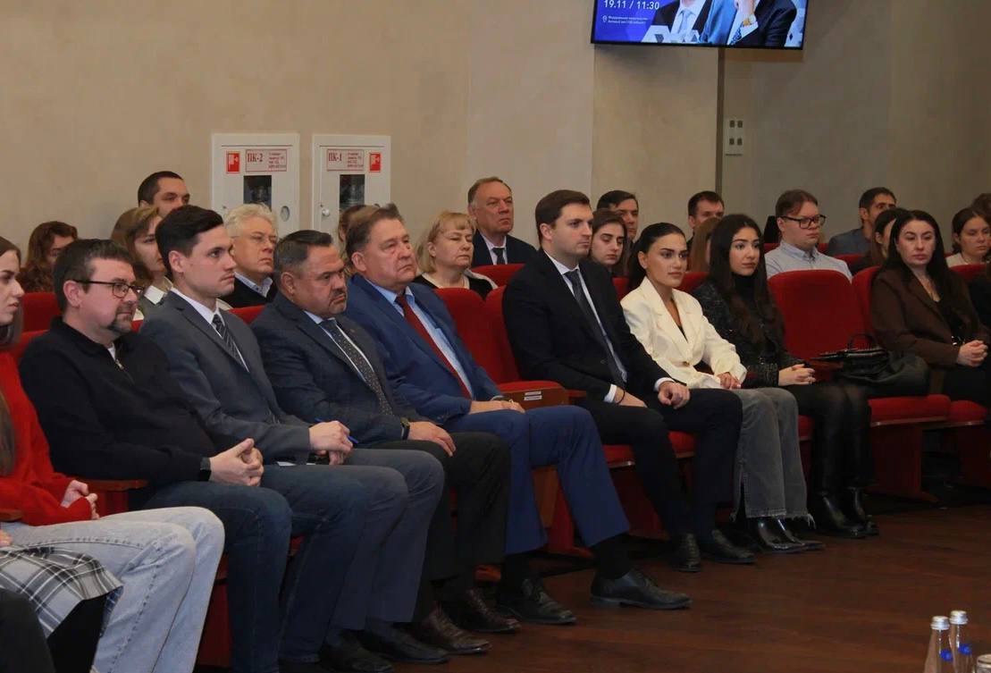 В Казначействе России состоялась лекция-диалог с одними из основоположников промышленной и экономической системы России В Казначействе России состоялась лекция-диалог с одними из основоположников промышленной и экономической системы России