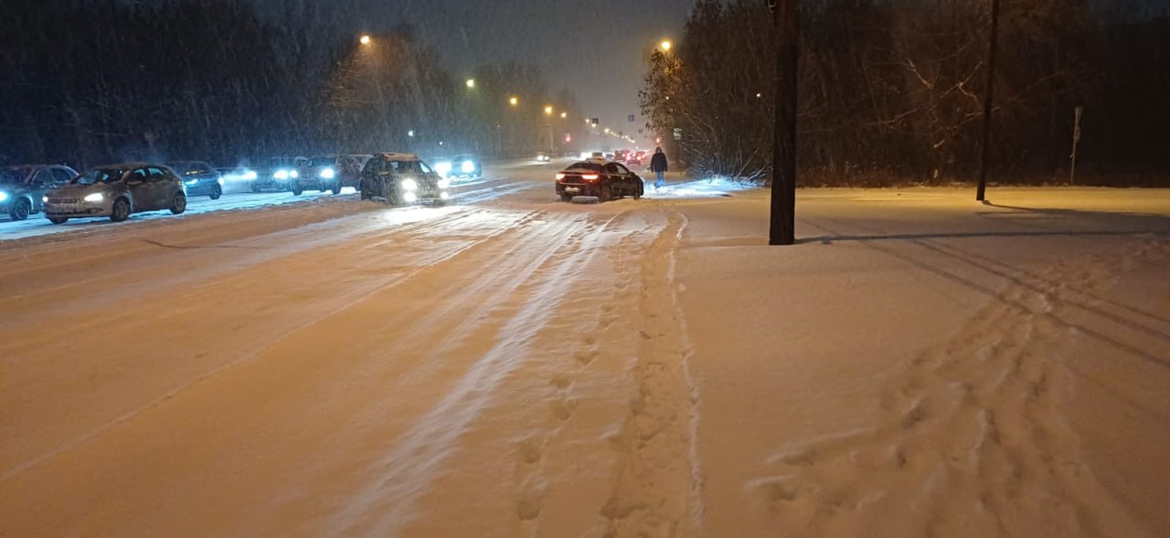 Доброго снежного утра.. Зима пришла: жители Твери делятся фотографиями заснеженного города