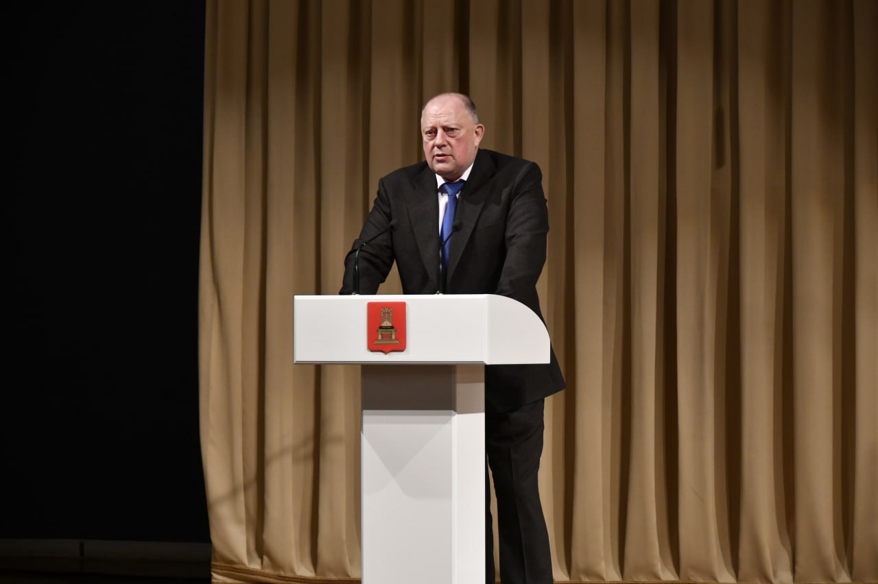 26 ноября состоялось праздничное мероприятие, посвященное Дню работника налоговых органов РФ. С 35-летием федеральной службы специалистов Верхневолжья поздравили врио Губернатора Виталий Королев, председатель ЗСТО Сергей... 26 ноября состоялось праздничное мероприятие, посвященное Дню работника налоговых органов РФ. С 35-летием федеральной службы специалистов Верхневолжья поздравили врио Губернатора Виталий Королев, председатель ЗСТО Сергей...