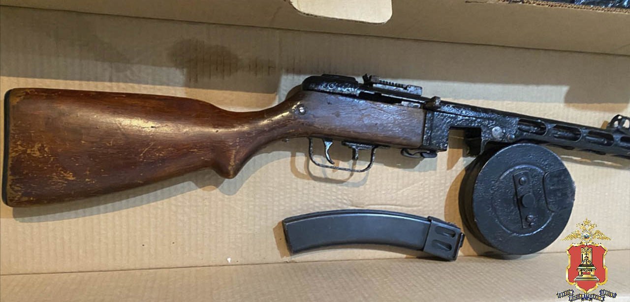 Оружие и боеприпасы времён Великой Отечественной войны изъяла полиция у жителя города Ржева Оружие и боеприпасы времён Великой Отечественной войны изъяла полиция у жителя города Ржева