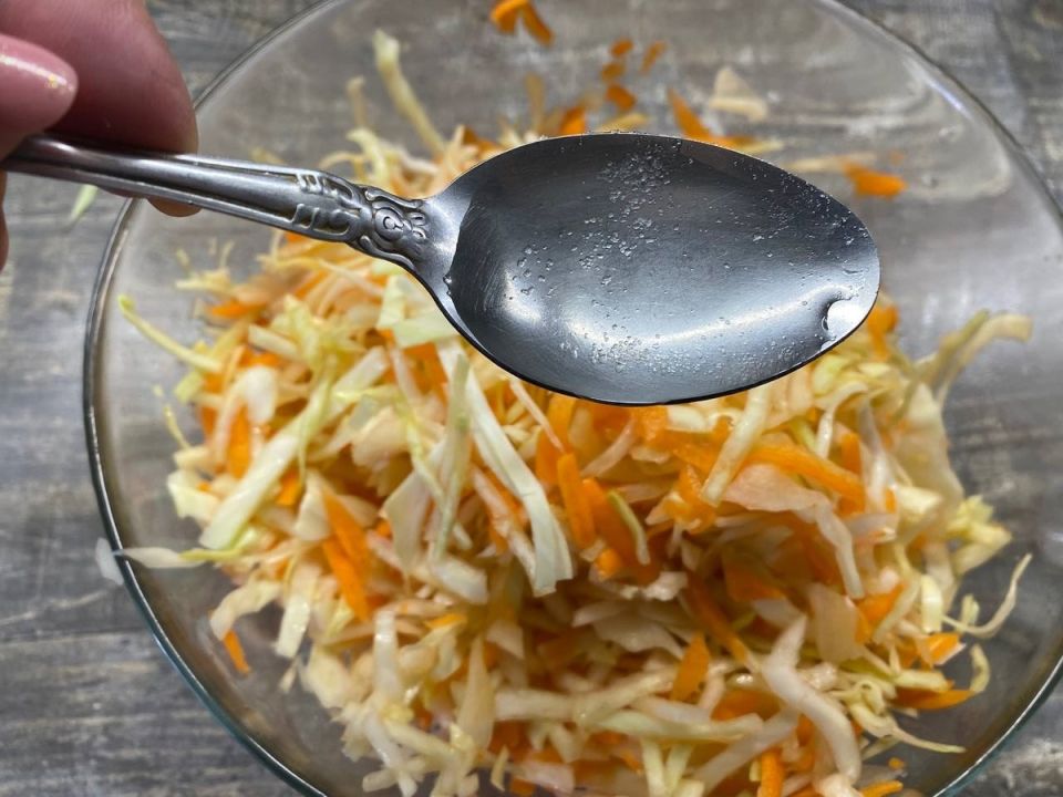 Вернуться к корням: салат «Витаминный», популярный в СССР, опять на пике моды