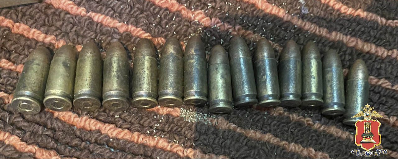 Оружие и боеприпасы времён Великой Отечественной войны изъяла полиция у жителя города Ржева Оружие и боеприпасы времён Великой Отечественной войны изъяла полиция у жителя города Ржева
