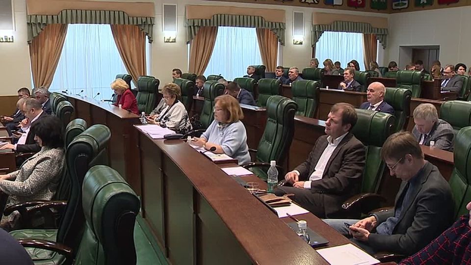 Депутаты Законодательного Собрания в первом чтении приняли закон о бюджете Тверской области на 2026 год и на плановый период 2027 и 2028 годов