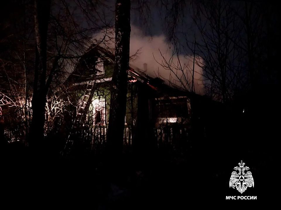 Двое мужчин найдены погибшими на месте пожара в Тверской области