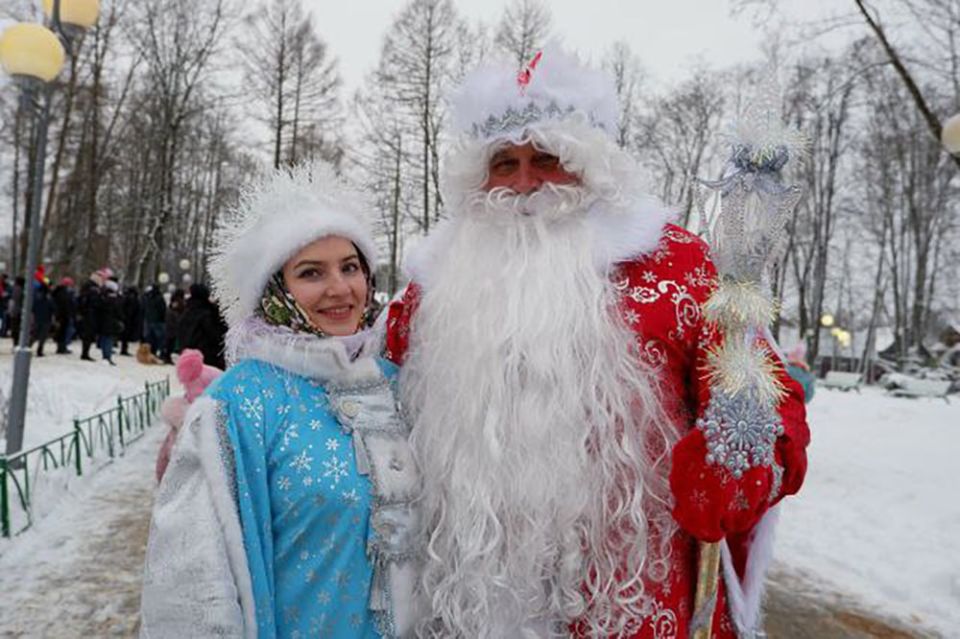 Праздник к нам приходит: сколько просят за услуги Деды Морозы Тверской области