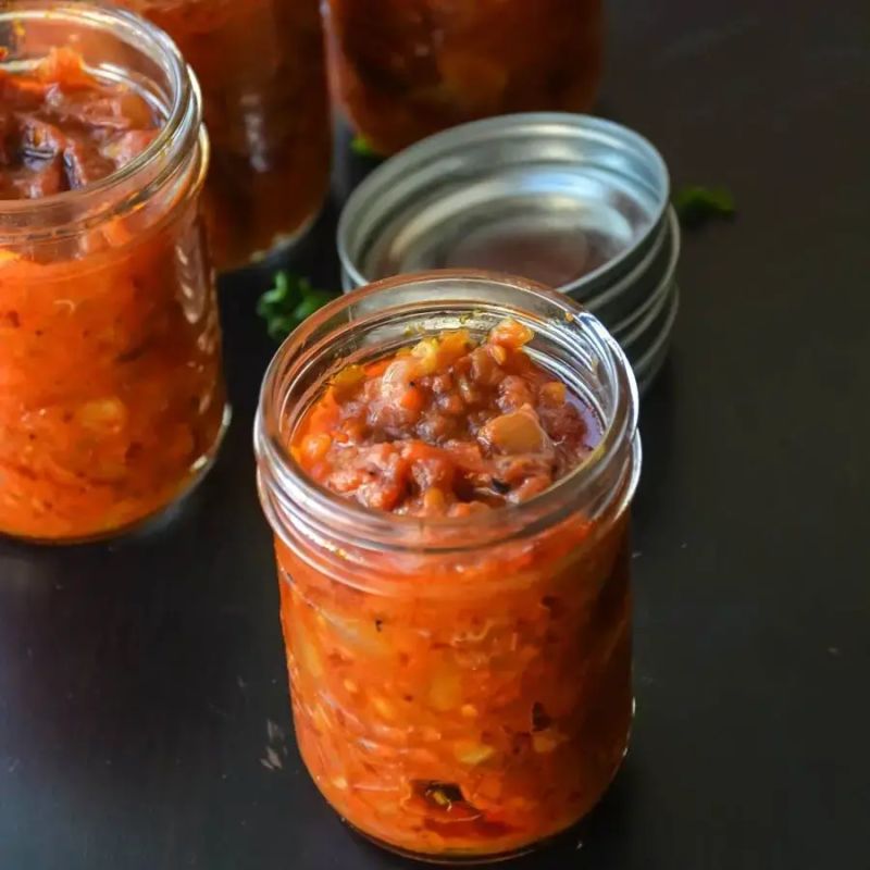 Вкусная баклажанная икра: Румынский рецепт на каждый день