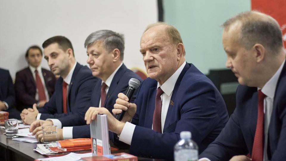 Матери двоих детей смогут выходить на пенсию на два года раньше: новое предложение от КПРФ