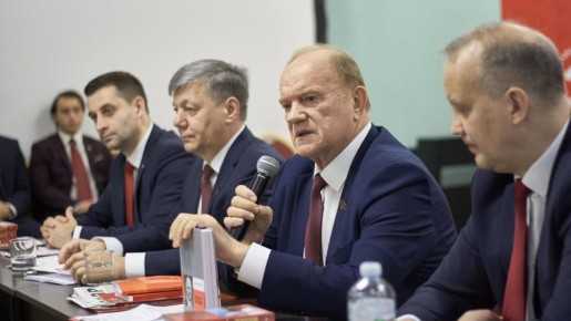 Матери двоих детей смогут выходить на пенсию на два года раньше: новое предложение от КПРФ