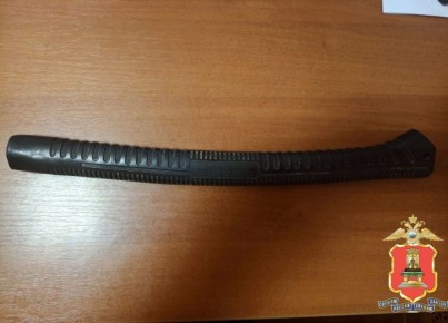 Ржевские полицейские установили подозреваемого в нанесении побоев и порче имущества