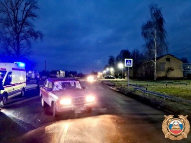 В микрорайоне Твери на пешеходном переходе сбили женщину