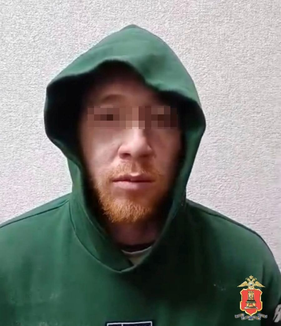 На трассе под Торжком задержали группу наркокурьеров На трассе под Торжком задержали группу наркокурьеров