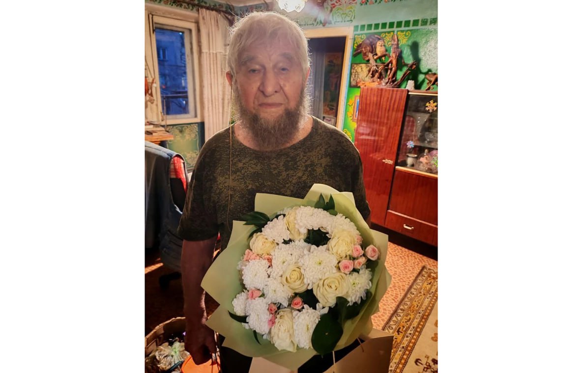 Временно исполняющий обязанности Губернатора Виталий Королев поздравил с 98-летием Почетного гражданина Тверской области, фронтовика Владимира Ивановича Каширина