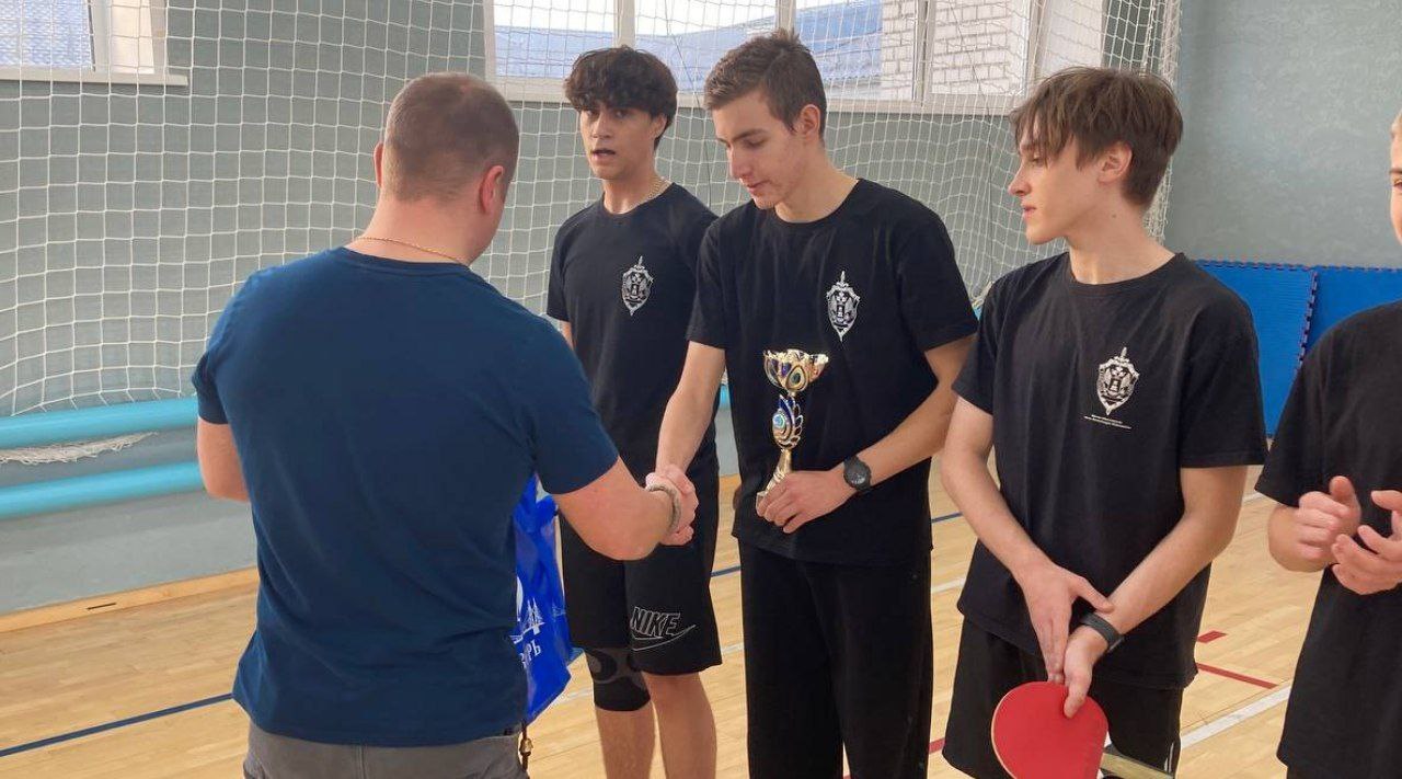 В Твери кадеты ФСБ России приняли участие в товарищеском турнире по настольному теннису В Твери кадеты ФСБ России приняли участие в товарищеском турнире по настольному теннису