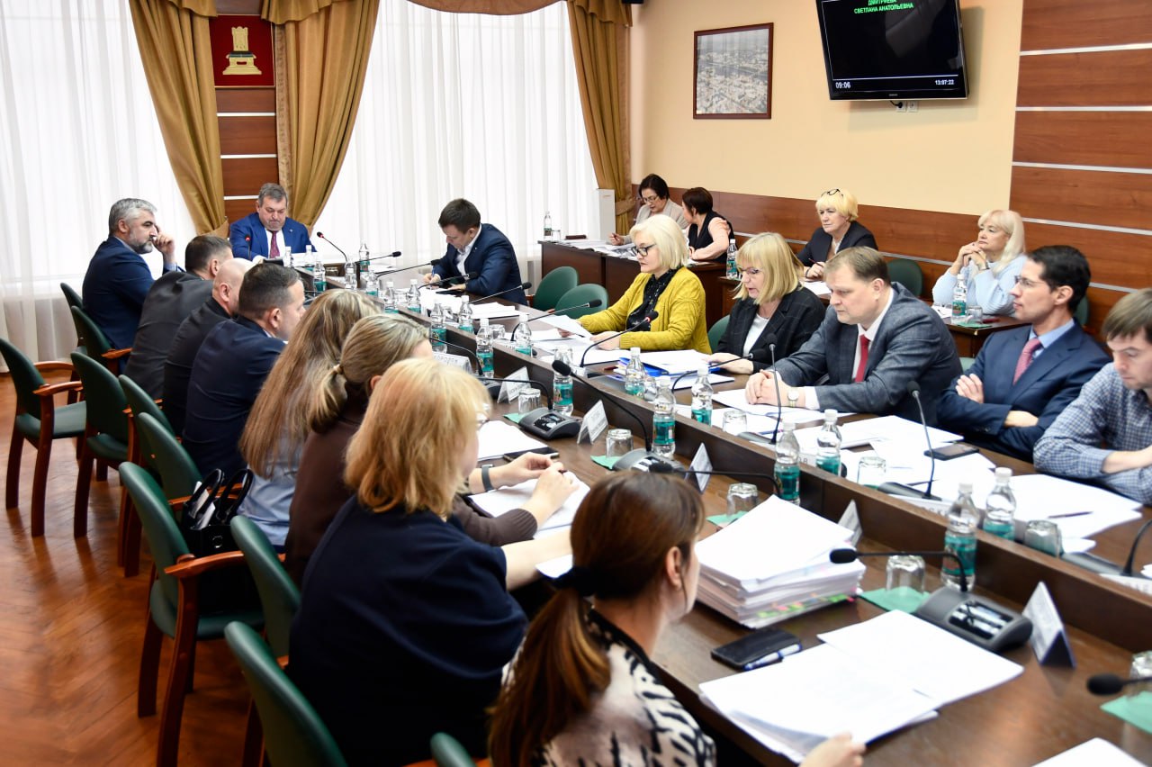 На заседании комитета по госустройству и местному самоуправлению, которое состоялось 15 декабря под председательством Александра Клиновского, рассмотрено 11 вопросов