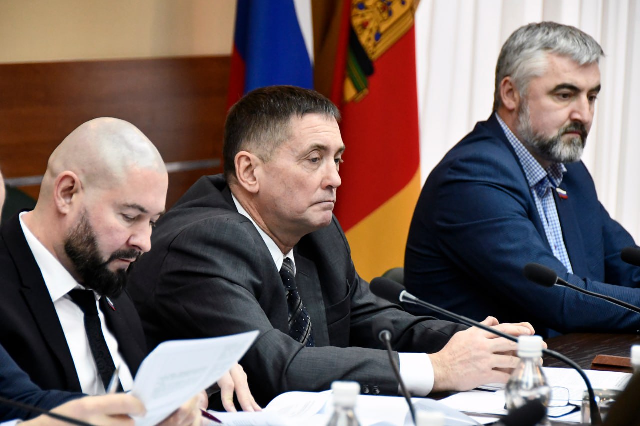 На заседании комитета по госустройству и местному самоуправлению, которое состоялось 15 декабря под председательством Александра Клиновского, рассмотрено 11 вопросов На заседании комитета по госустройству и местному самоуправлению, которое состоялось 15 декабря под председательством Александра Клиновского, рассмотрено 11 вопросов