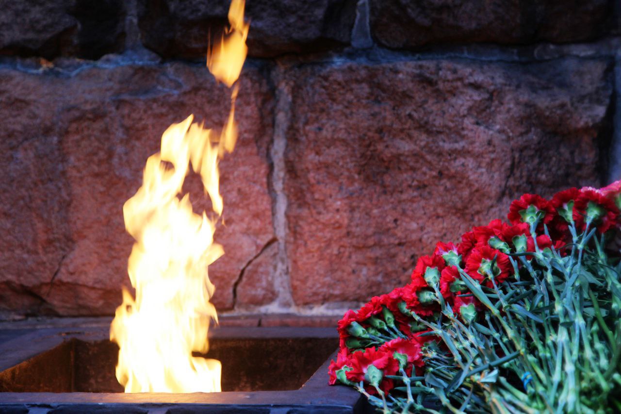 В Твери помощник руководителя следственного управления Следственного комитета и кадеты приняли участие в торжественном мероприятии, посвященном 84-летней годовщине освобождения города Калинина от немецко-фашистских... В Твери помощник руководителя следственного управления Следственного комитета и кадеты приняли участие в торжественном мероприятии, посвященном 84-летней годовщине освобождения города Калинина от немецко-фашистских...