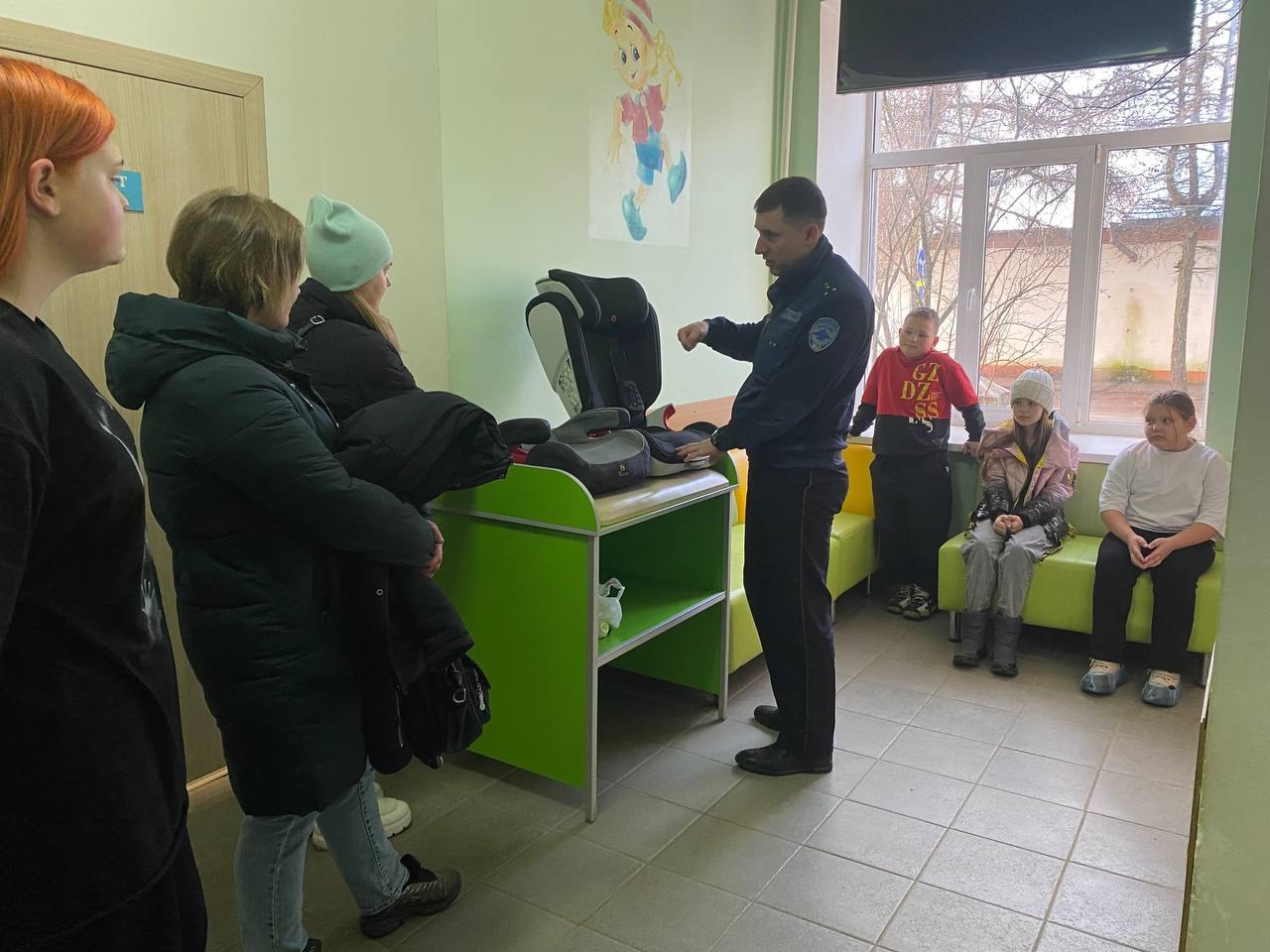 В детской консультации города Осташков состоялся экспресстренинг по правилам использования детских удерживающих устройств В детской консультации города Осташков состоялся экспресстренинг по правилам использования детских удерживающих устройств