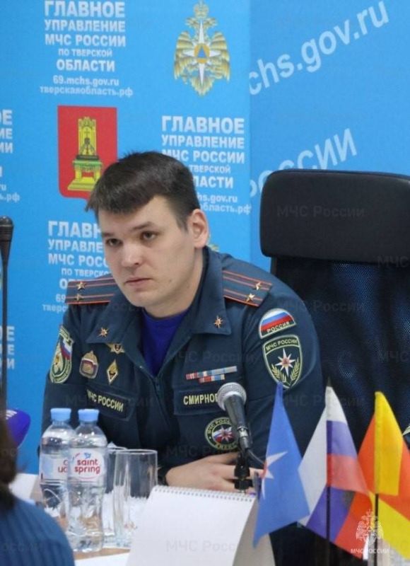 #РовесникиМЧС: Путь Героя. В преддверии юбилея МЧС России мы продолжаем серию материалов о ровесниках, которым в 2025 году исполнится 35 лет, как и самому ведомству