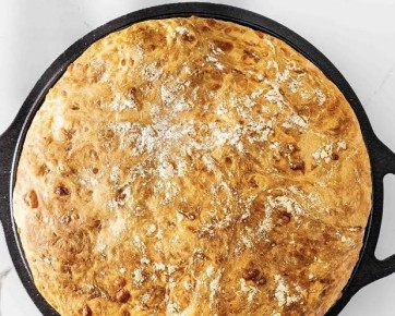 Как быстро испечь хлеб на сковороде: простые рецепты для домашней кухни