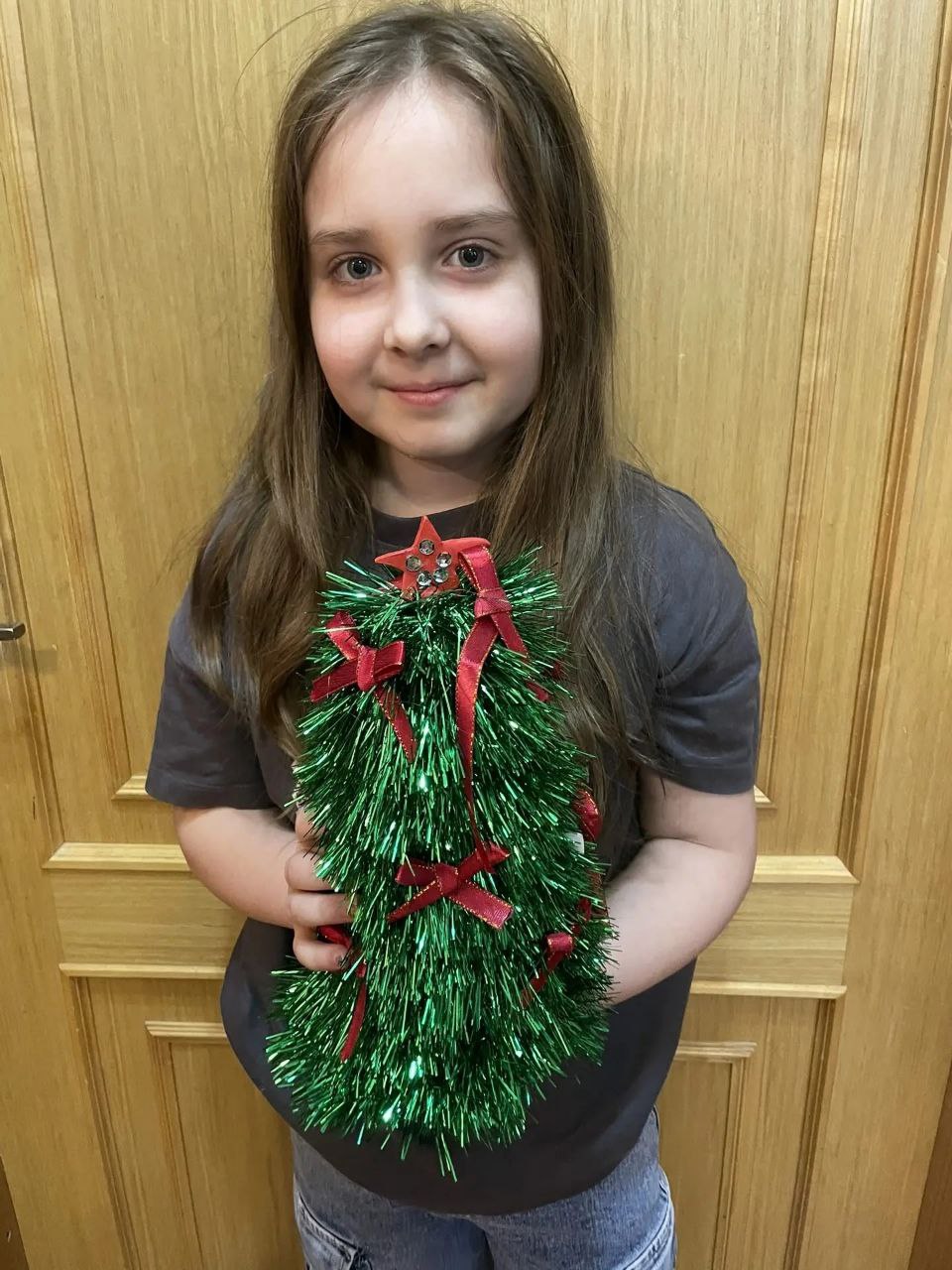 Учащиеся средней школы № 16 города Твери присоединились к челленджду #ЁлкавстилеПДД и создали новогоднее настроение в школе Учащиеся средней школы № 16 города Твери присоединились к челленджду #ЁлкавстилеПДД и создали новогоднее настроение в школе