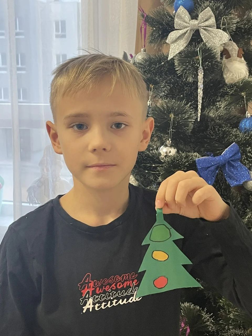 Учащиеся средней школы № 16 города Твери присоединились к челленджду #ЁлкавстилеПДД и создали новогоднее настроение в школе Учащиеся средней школы № 16 города Твери присоединились к челленджду #ЁлкавстилеПДД и создали новогоднее настроение в школе