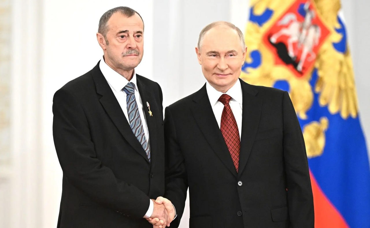 3 января 72 года исполнилось Герою Труда РФ, жителю Твери Вячеславу Николаевичу Зинцову