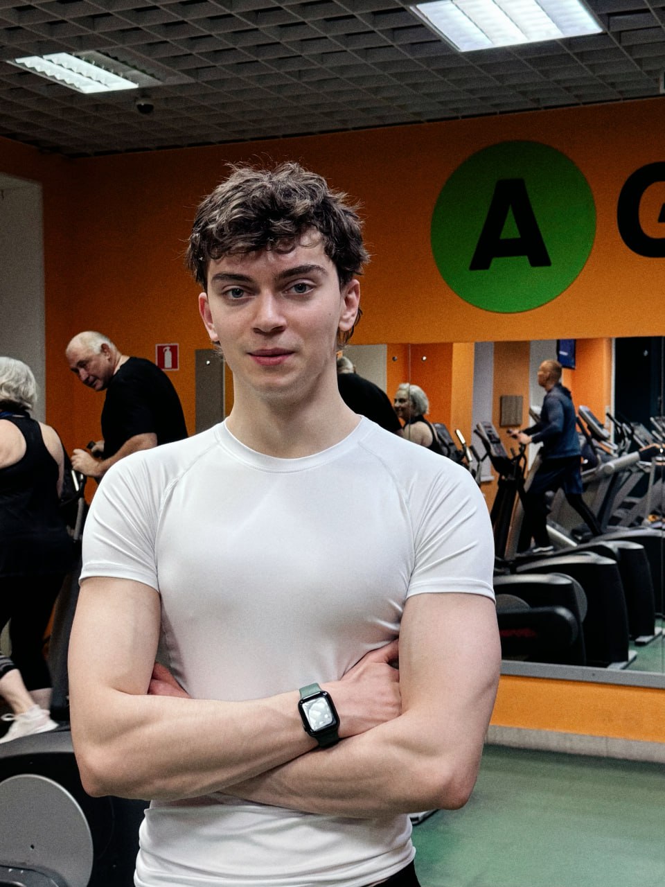 Фитнес-тренер из Твери рассказал, как правильно пить шампанское в новогодние каникулы