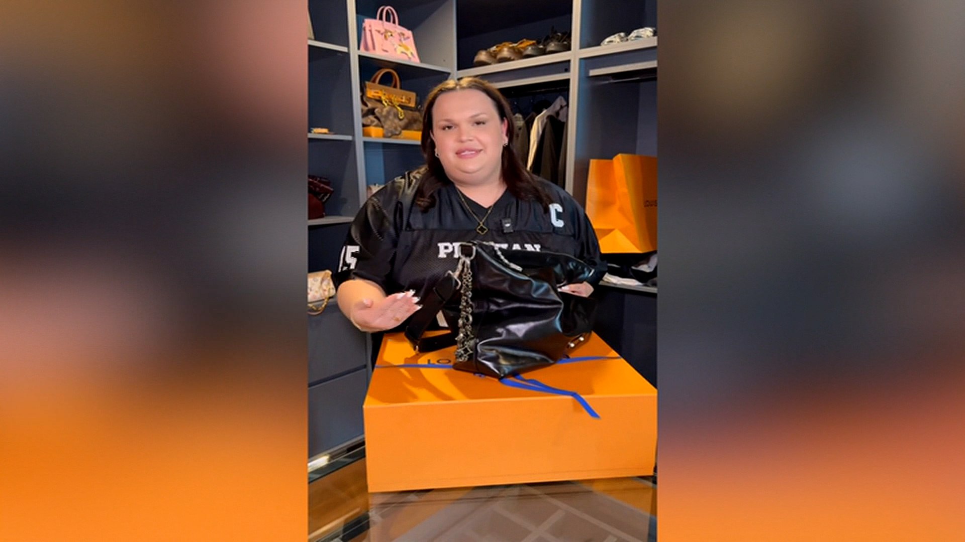 Скандального блогера Игоря Синяка ограбили в собственной квартире в Париже