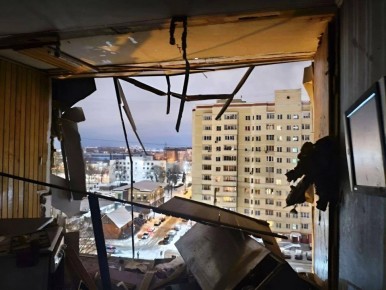 Причиной возгорания в многоэтажном доме в Твери, где погиб человек, стал взрыв бытового газа, сообщает СУ СК по региону