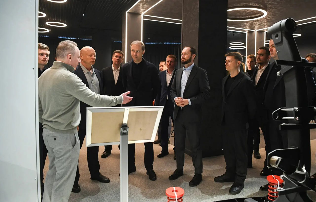 9 января Первый заместитель Председателя Правительства Российской Федерации Денис Мантуров в рамках рабочей поездки в Тверскую область и врио Губернатора Виталий Королев ознакомились с работой инновационных промышленных... 9 января Первый заместитель Председателя Правительства Российской Федерации Денис Мантуров в рамках рабочей поездки в Тверскую область и врио Губернатора Виталий Королев ознакомились с работой инновационных промышленных...