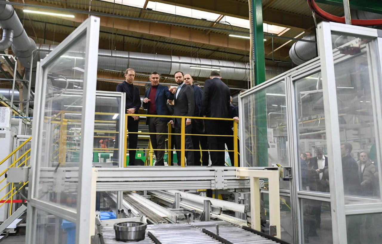 9 января Первый заместитель Председателя Правительства Российской Федерации Денис Мантуров в рамках рабочей поездки в Тверскую область и врио Губернатора Виталий Королев ознакомились с работой инновационных промышленных... 9 января Первый заместитель Председателя Правительства Российской Федерации Денис Мантуров в рамках рабочей поездки в Тверскую область и врио Губернатора Виталий Королев ознакомились с работой инновационных промышленных...