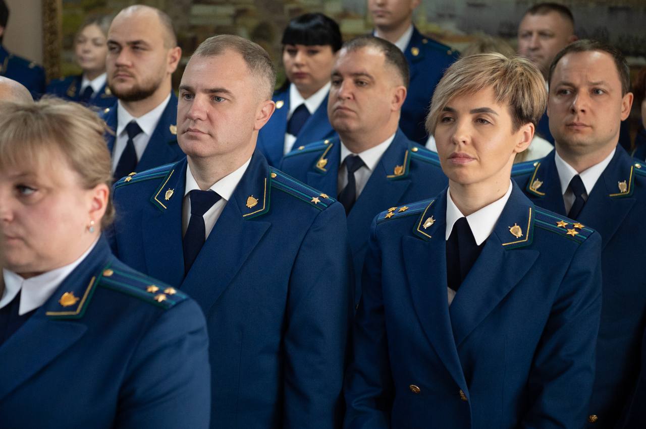 Михаил Развожаев: Поздравил работников прокуратуры с профессиональным праздником Михаил Развожаев: Поздравил работников прокуратуры с профессиональным праздником