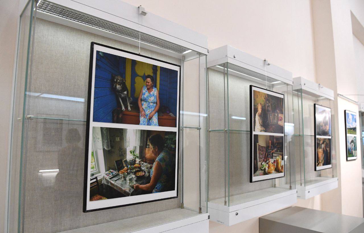 В Твери на площадке Музейно-выставочного центра им. Л. Чайкиной открылась выставка фотографии «Тверские карелы» В Твери на площадке Музейно-выставочного центра им. Л. Чайкиной открылась выставка фотографии «Тверские карелы»