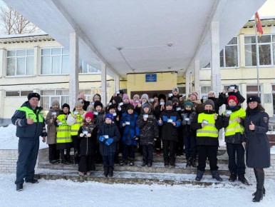 Тверские автоинспекторы провели для учащихся СОШ № 39 мероприятие «Мой безопасный путь домой»
