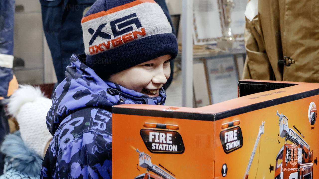 Начальник Главного управления исполнил мечты юных жителей Верхневолжья Начальник Главного управления исполнил мечты юных жителей Верхневолжья