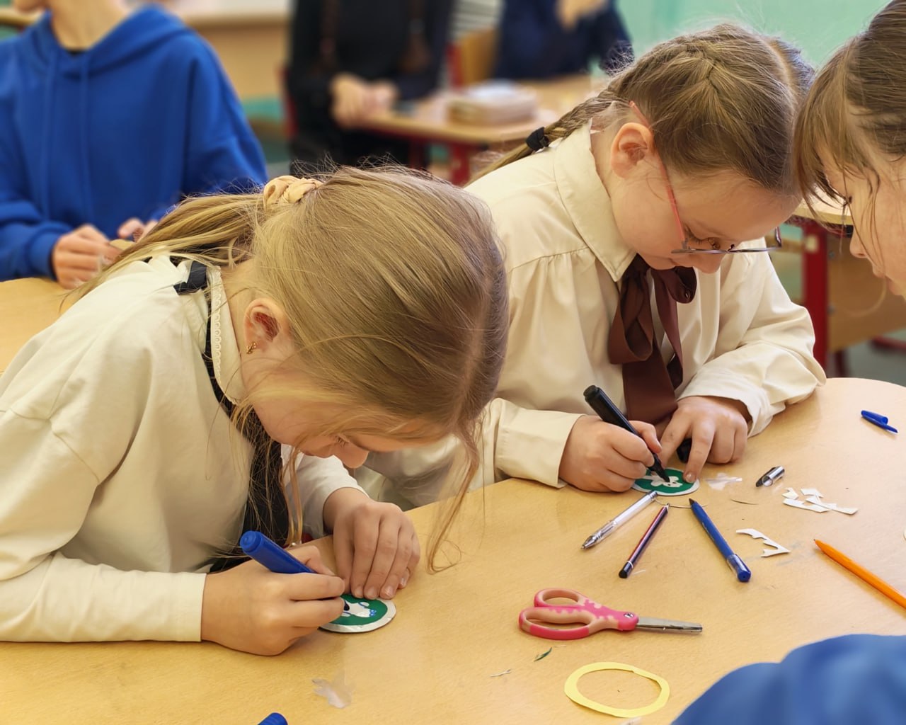 В Твери сотрудники Госавтоинспекции провели памятную акцию «Блокадный светлячок» В Твери сотрудники Госавтоинспекции провели памятную акцию «Блокадный светлячок»