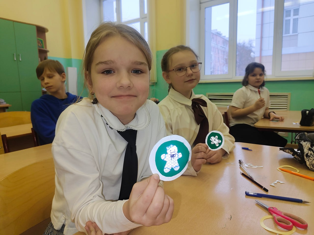 В Твери сотрудники Госавтоинспекции провели памятную акцию «Блокадный светлячок» В Твери сотрудники Госавтоинспекции провели памятную акцию «Блокадный светлячок»