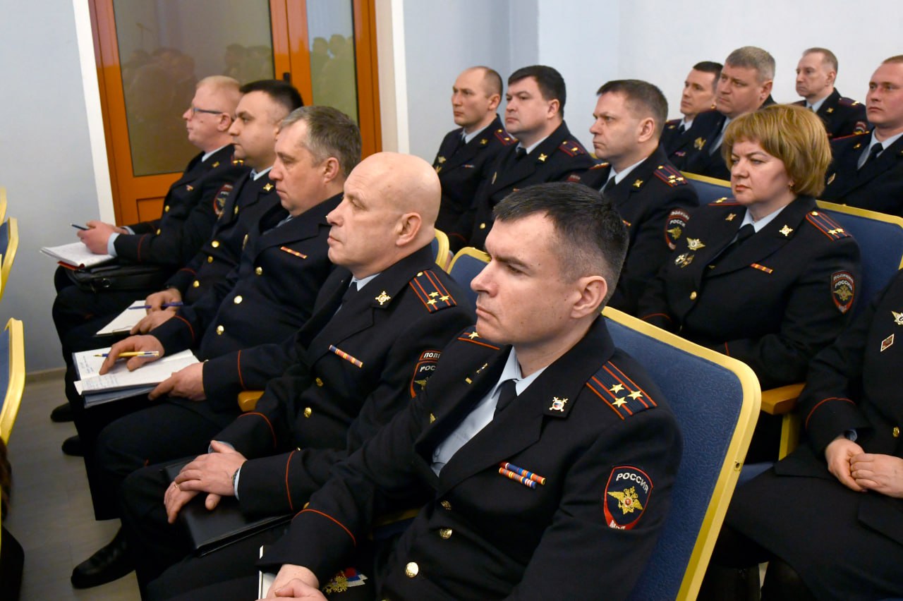 28 января состоялось расширенное заседание коллегии УМВД, посвященное итогам оперативно-служебной деятельности в 2025 году и задачам на 2026 год 28 января состоялось расширенное заседание коллегии УМВД, посвященное итогам оперативно-служебной деятельности в 2025 году и задачам на 2026 год
