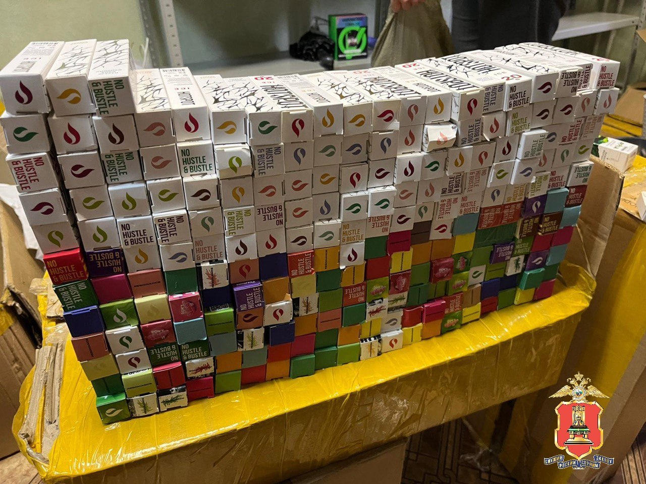 Житель Твери уличён полицией в организации массовой продажи подросткам вейпов, не имеющих маркировки Житель Твери уличён полицией в организации массовой продажи подросткам вейпов, не имеющих маркировки