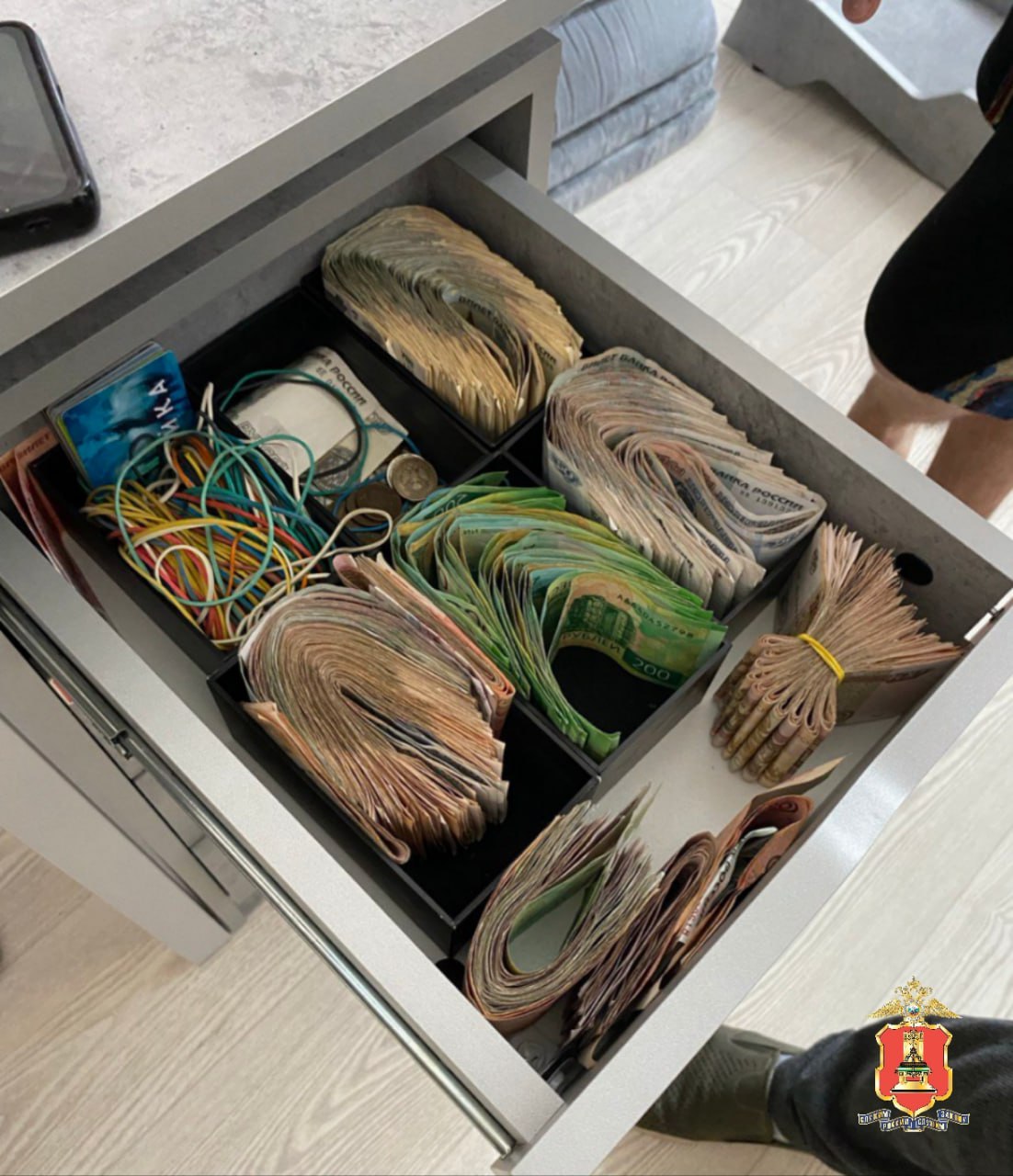 Житель Твери уличён полицией в организации массовой продажи подросткам вейпов, не имеющих маркировки Житель Твери уличён полицией в организации массовой продажи подросткам вейпов, не имеющих маркировки