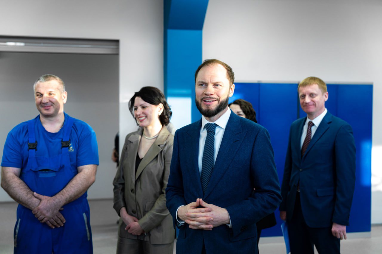 Сергей Кравцов посетил кластер «Профессионалитета» в Тверском политехническом колледже Сергей Кравцов посетил кластер «Профессионалитета» в Тверском политехническом колледже